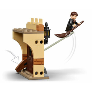 LEGO&reg; Harry Potter 76395 - Hogwarts&trade;: Erste Flugstunde
