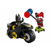 LEGO&reg; DC Batman&trade; 76220 - Batman&trade; vs. Harley Quinn&trade;