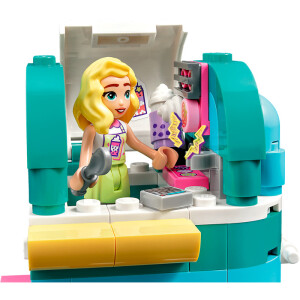 LEGO&reg; Friends 41733 - Bubble-Tea-Mobil