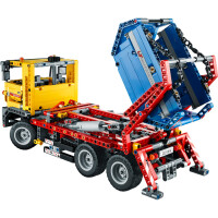 LEGO&reg; Technic 42024 - Container-Truck