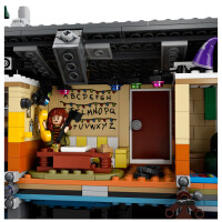 LEGO&reg; Stranger Things 75810 - Die andere Seite